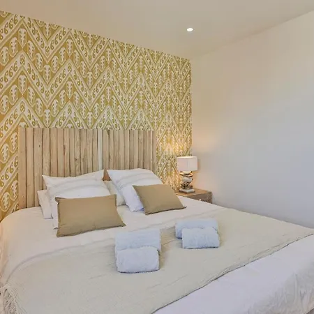 Chez Denis Splendide Vue 4 Etoiles Parking * لي سابلِ دولونْ